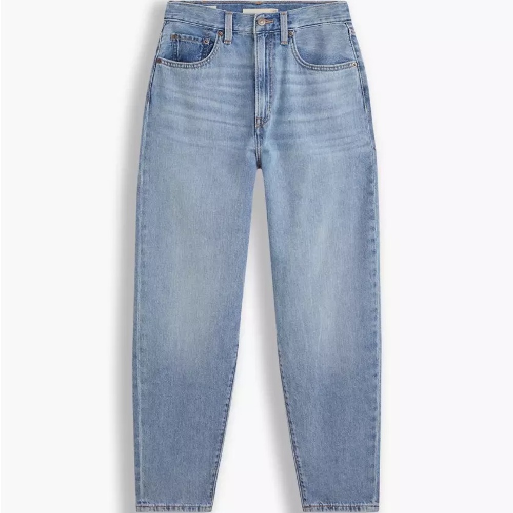 Levi's Women's Straight Jeans in Light Blue